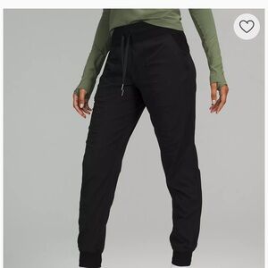 Lululemon Dance Studio Mid-Rise Jogger Size 8